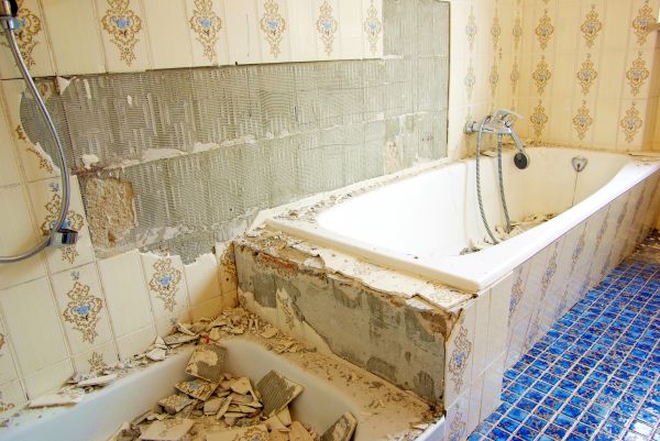 Bathtub Demolition in Hickory
